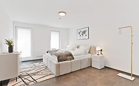 TOP Apartments - Stilvolle Wohnung im Stadtzentrum - Loggia - Kingsize Bett - Smart TV - Netflix - 60qm - 24h Check-In